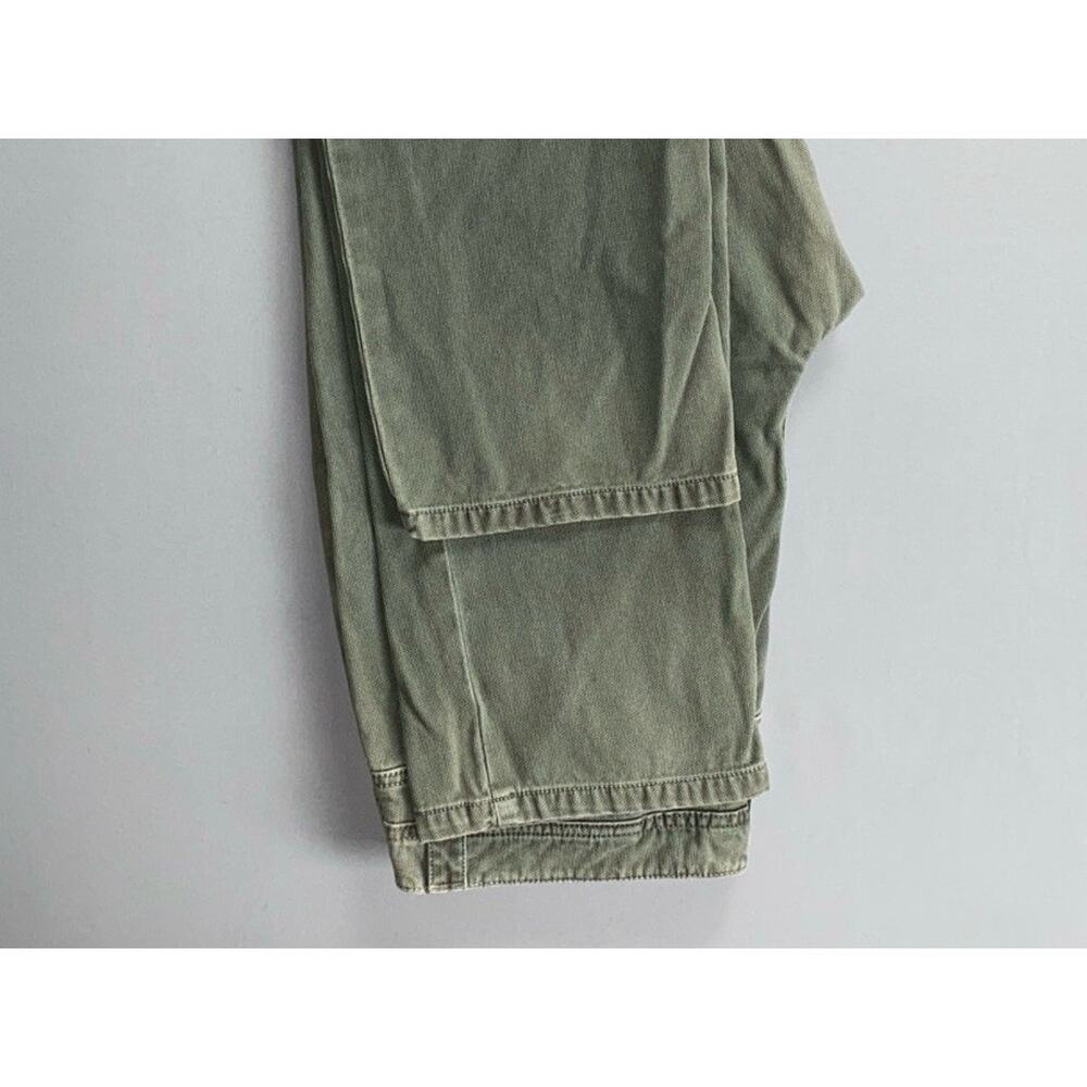 Gramicci 6-Pocket Honeycomb Textured Tapered Jeans. Light Olive, Men's 34X31. - Picture 3 of 9